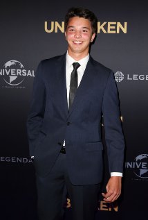 Актер Лайам Найт