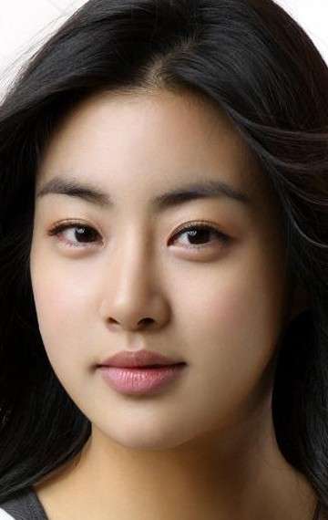 Актер Кан Со Ра