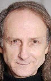 Актер Алексей Зубарев