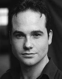 Актер Эдвард Корри