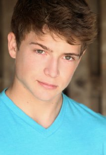 Актер Остин Джеймс