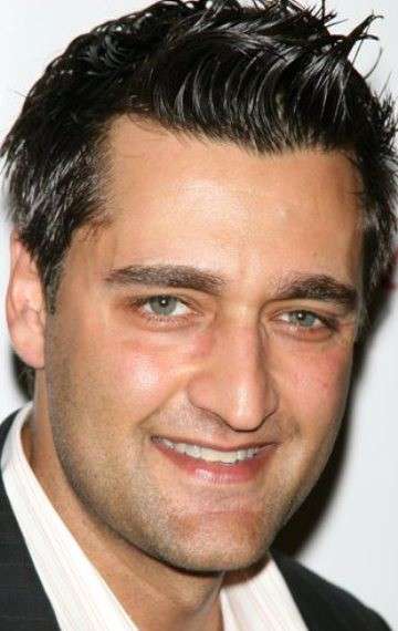 Актер Донни Кешаварц