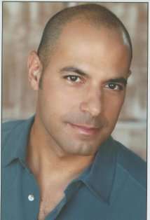 Актер Пабло Эспиноса