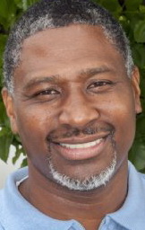 Актер Максвелл Хигсмит