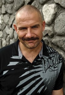 Актер Микал Вега