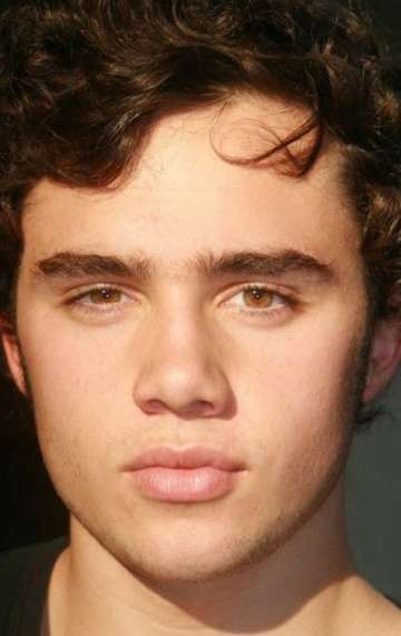 Актер Тоби Себастьян