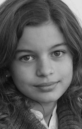 Актер София Ория