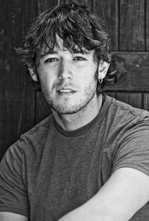 Актер Charlie Chappell