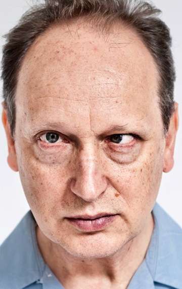 Актер Пол Лэзар