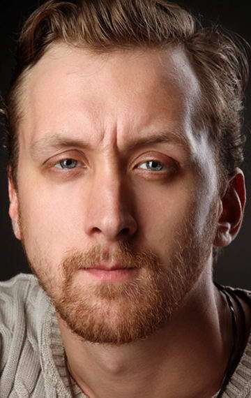 Актер Данила Якушев