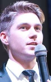 Актер Владимир Остапчук