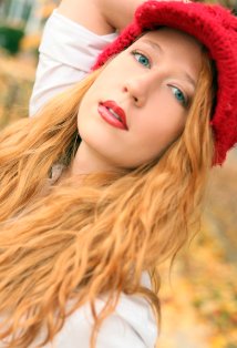 Актер Линдсэй-Элизабет Хэнд