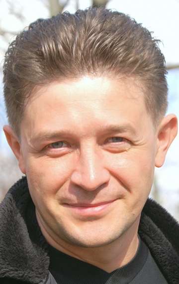 Актер Роман Фролов