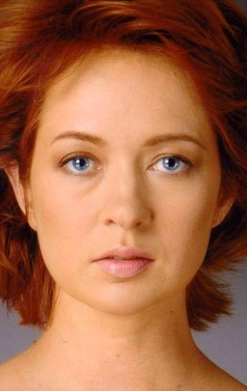 Актер Юлия Свежакова