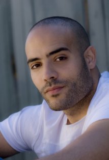 Актер Д. Эли Хаддад