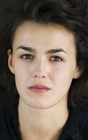 Актер Люси Хайнце