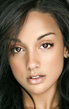 Актер Бриттни Элгер