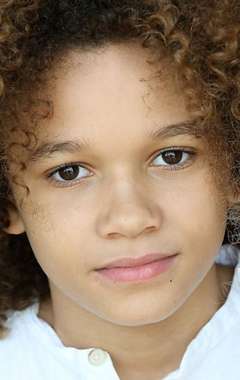 Актер Армани Джексон