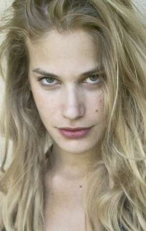 Актер Теа Фалько