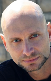 Актер Марк Балдесарра