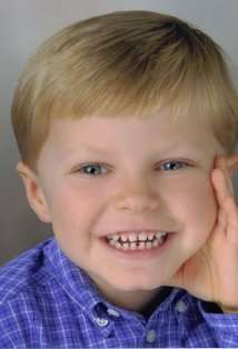 Актер Тэннер Флуд