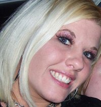 Актер Аманда Дийар