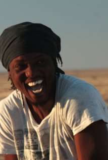 Актер Таванда Маниймо