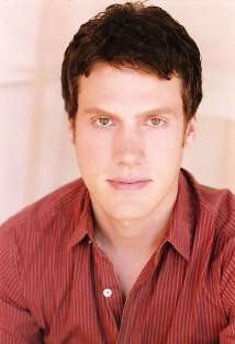 Актер Брэндон Кинер