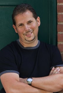 Актер Стив Перри