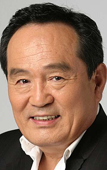 Актер Пак Ин Хван