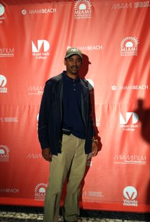 Актер Ше&rsquo;валье Пол