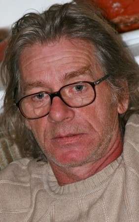 Актер Александр Вдовин