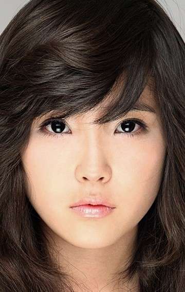 Актер Ли Чжи Ын