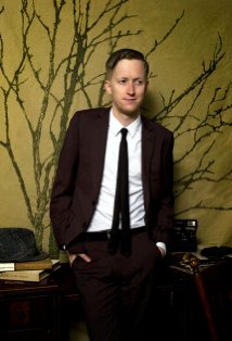 Актер Крис Энгермэн