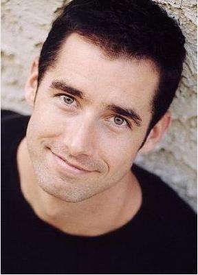 Актер Джералд Дауни