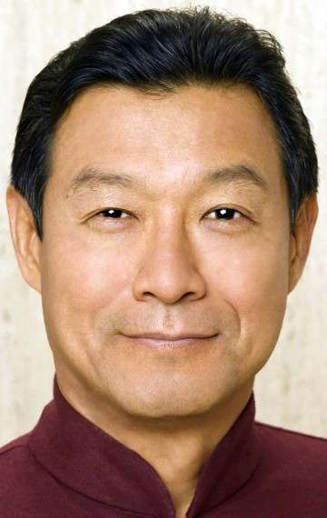 Актер Джеймс Саито