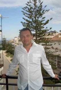 Актер Марк Бэдхэм