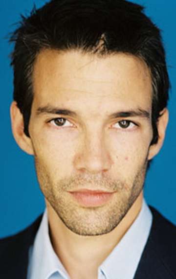 Актер Арно Фриш