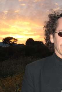 Актер Ларри Юден