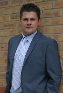 Актер Крис Коулин