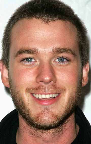 Актер Эрик Лайвли