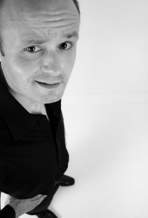 Актер Ли Болтон