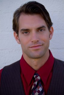 Актер Брент МакГи