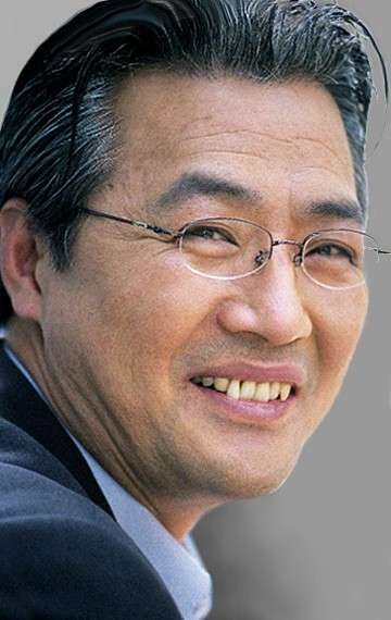 Актер Ли Кён Ён