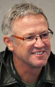 Актер Марк МакКлюр