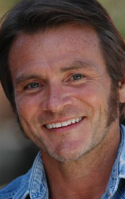 Актер Дуглас Беннетт