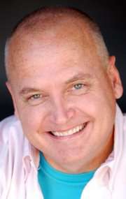 Актер Эдди Дрисколл