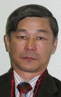 Актер Валерий Ли