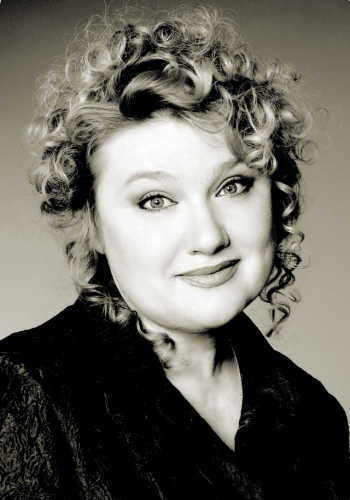 Актер Елена Петрова