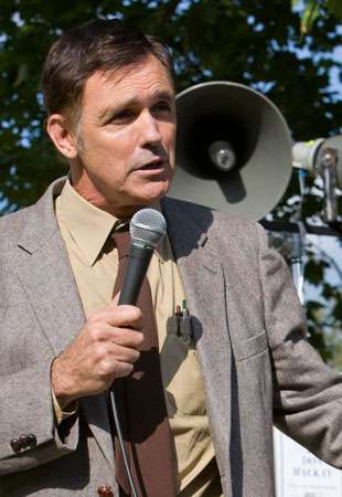 Актер Эндрю МакФарлэйн